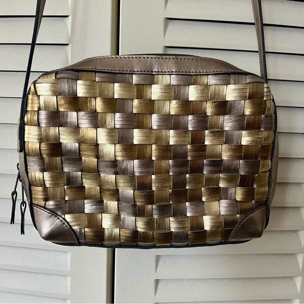Vintage Metallic Woven Crossbody Bag